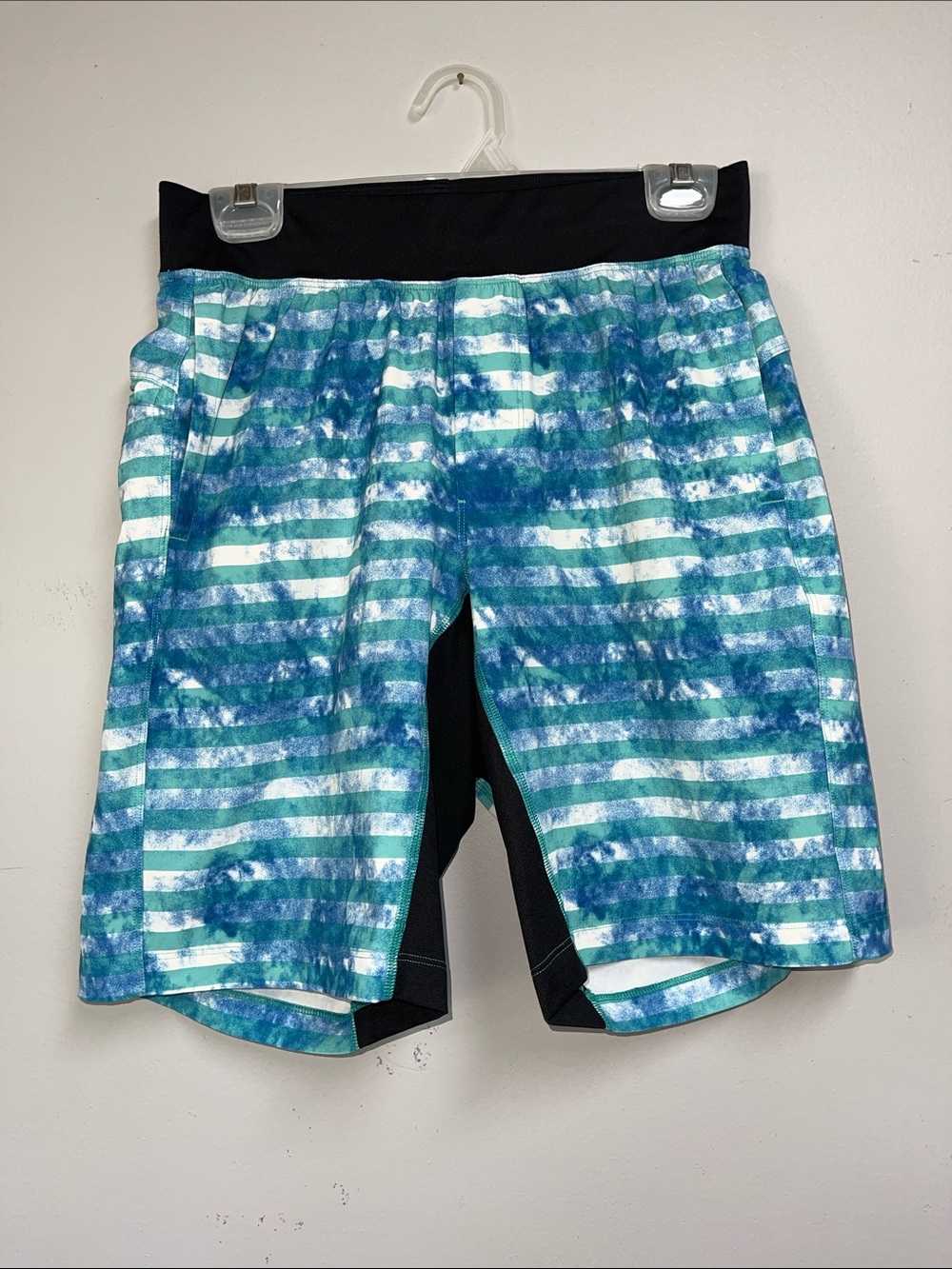 Lululemon Men’s T.H.E. Shorts 10"